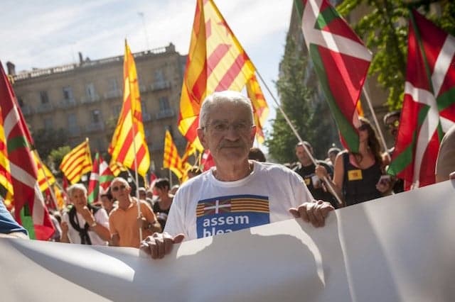 Basques march in solidarity with Catalonia independence vote