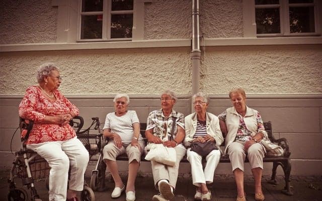 Growing old in Italy: Italians live longer but suffer more