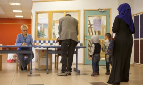 Report: Swedes born in Asia, Africa vote less, more left-wing