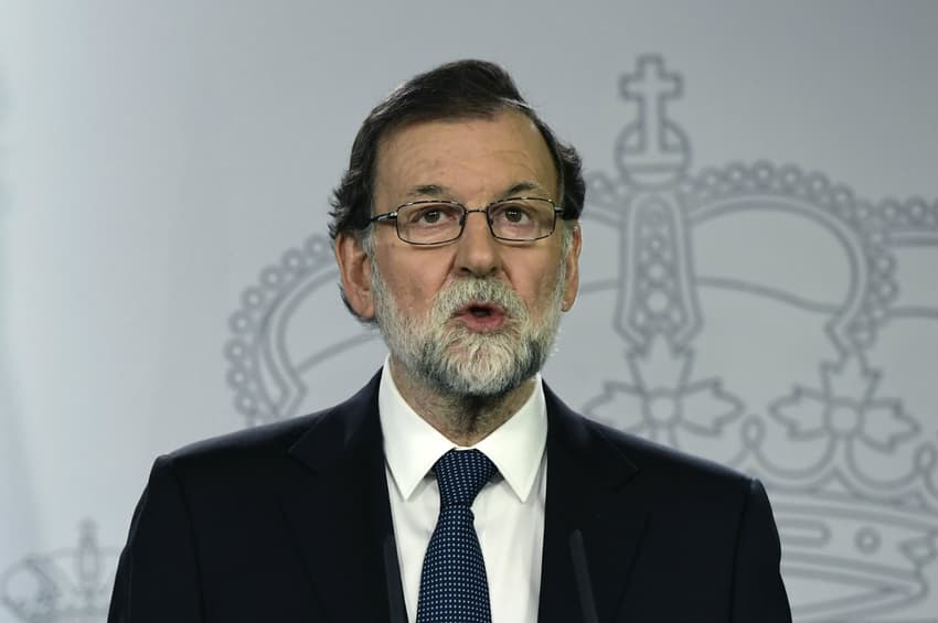 Spanish PM won't rule out suspending Catalonia's autonomy