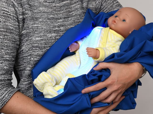 Swiss researchers invent light-diffusing onesies to treat jaundiced newborns