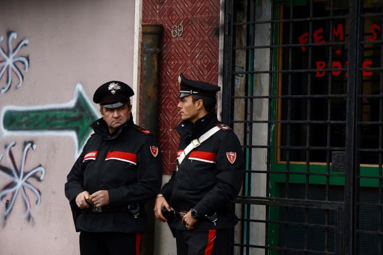 Italian police sweep Ostia amid fears of mafia war