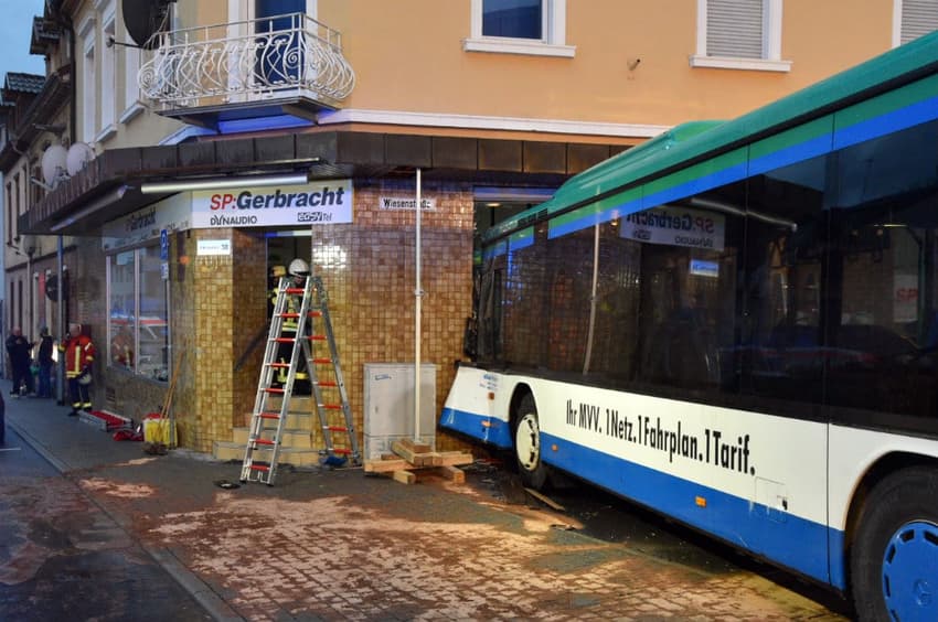 47 injured after school bus crashes into building in Baden-Württemberg
