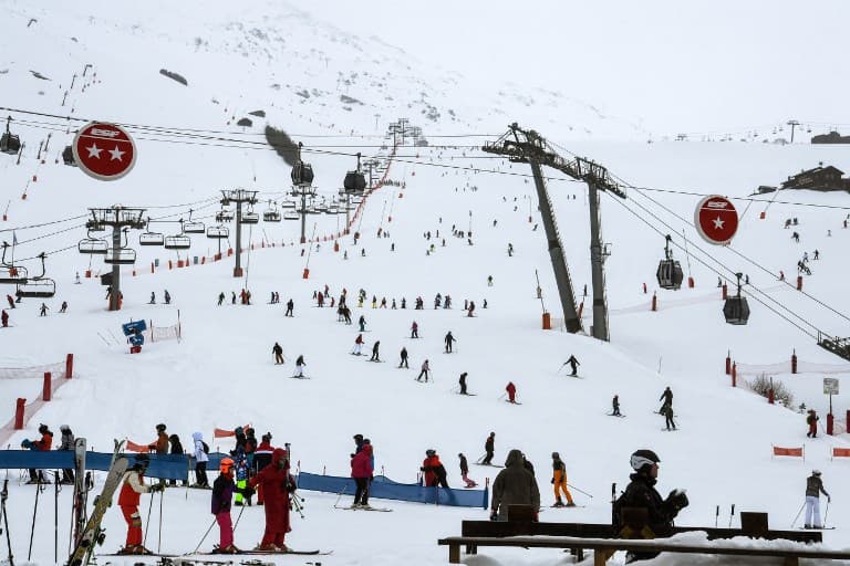 Three skiers killed by avalanche in Pyrenees