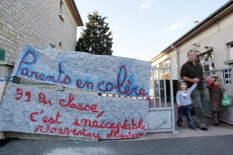 Fears in rural France over plans to close hundreds of school classes