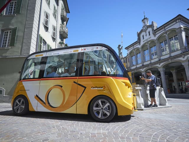 Sion’s driverless buses take on traffic with new route