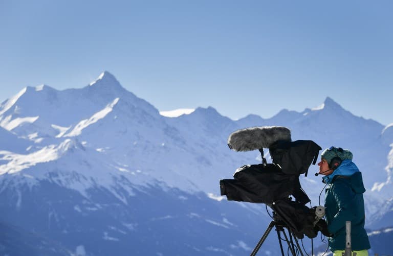 Swiss vote against plan to scrap compulsory TV licence fee
