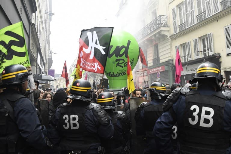 French government vows not to back down against striking rail workers