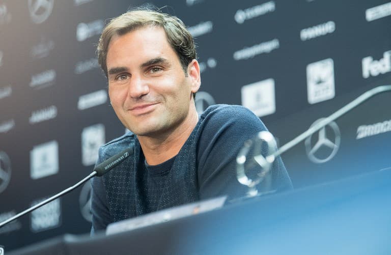 Roger Federer eyes top spot in Stuttgart return