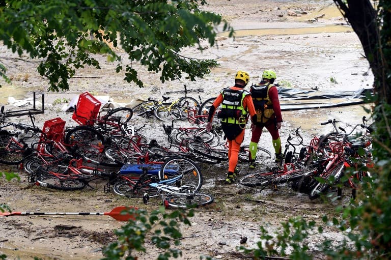 Two Germans held in France over flooded youth campground