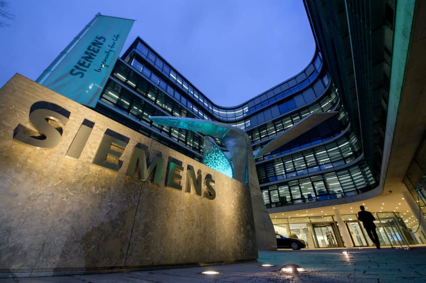 Siemens eyes major revamp as energy woes sap profit