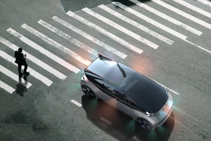Volvo's self-driving cars will soon hit the streets in Sweden
