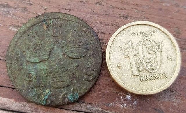 Swedish 10-year-olds find 17th century coin in sandpit