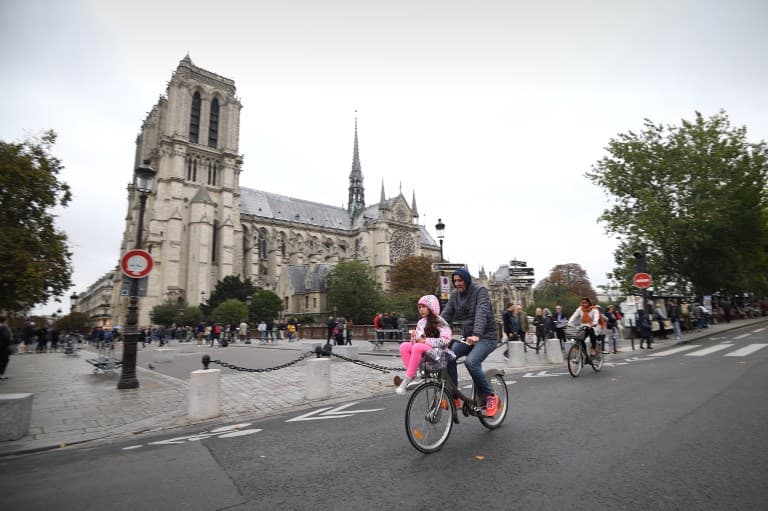 'A Bobo's pipe dream': Can the centre of Paris really be made car-free?