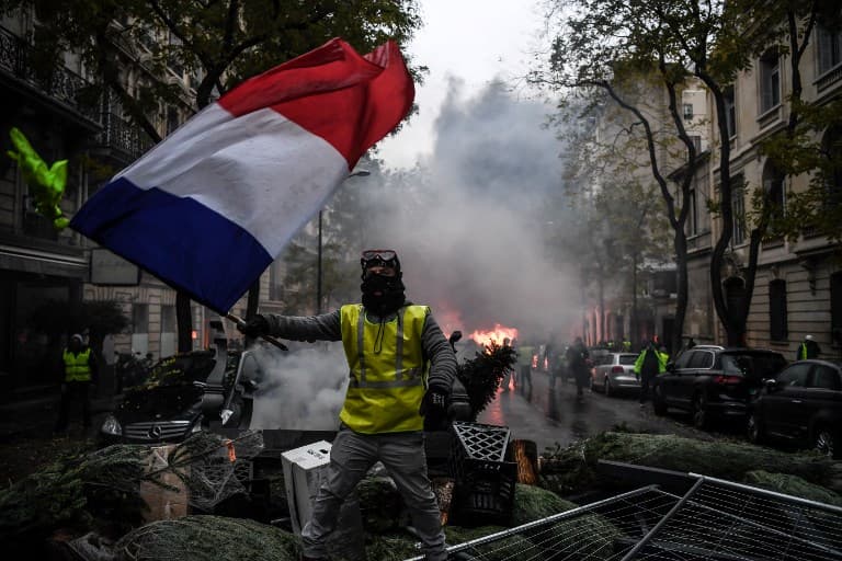 Paris and other French cities braced again as 'yellow vests' set for more Saturday protests