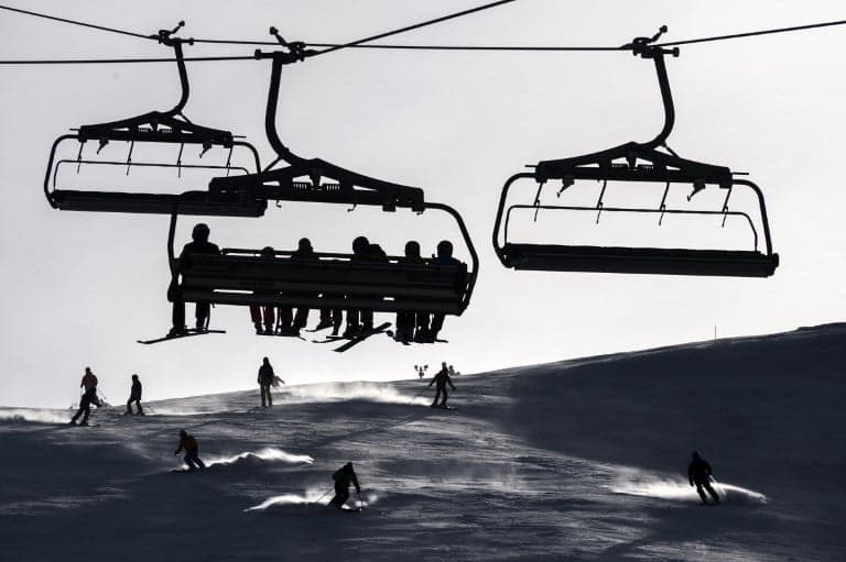 Abnormally warm weather forces Swiss ski resorts to take early avalanche action