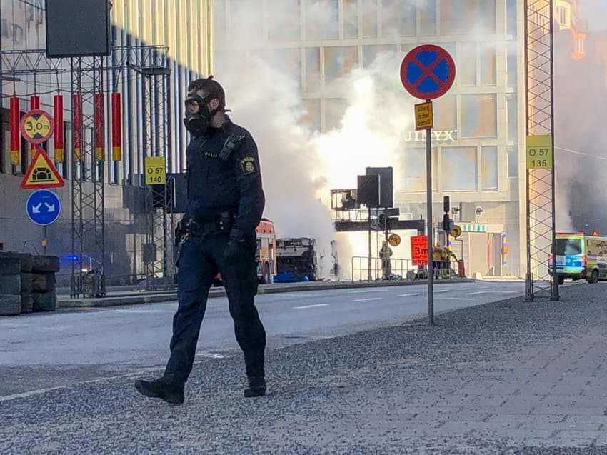 Bus fire sends heavy smoke over central Stockholm