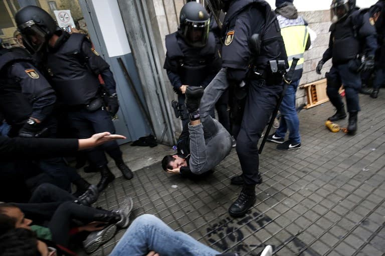 Spanish police give their version of Catalan referendum violence