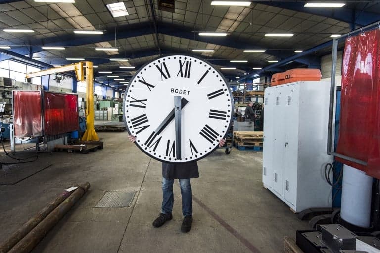 France could be heading for permanent summer time as EU parliament votes to end changing of clocks