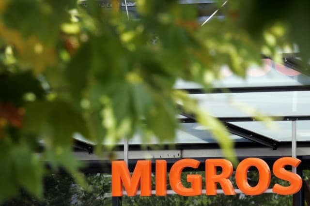 Swiss Post and Migros supermarkets launch joint package pick up service
