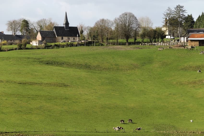 'Enter at your own risk': Mayor of French village warns holidaymakers about rural sounds