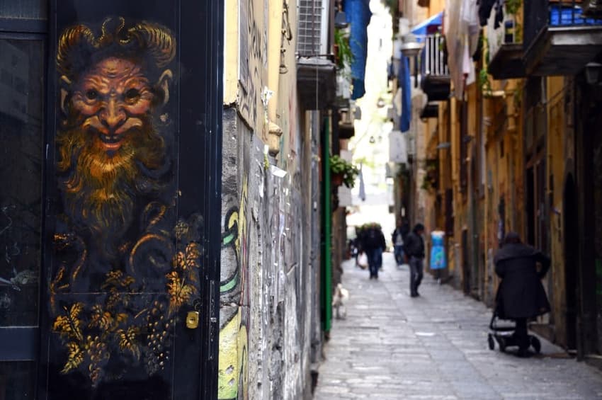 How the Italian mafia poisons everyday life in Naples