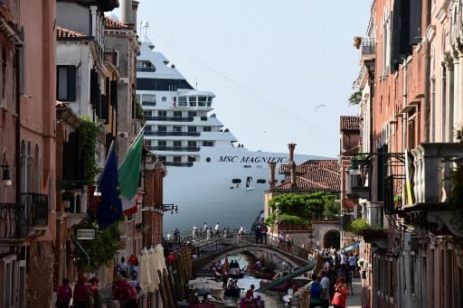 Venice leads European cities in call for new cruise ship rules