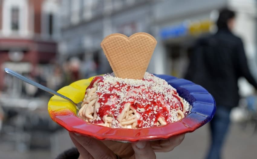 Spaghetti ice cream to wobbly Peter: Why we love Germany's sweet summer snacks