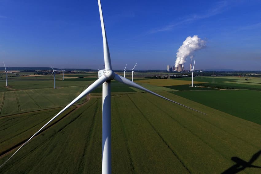 Crisis summit: German government vows to take action on wind energy
