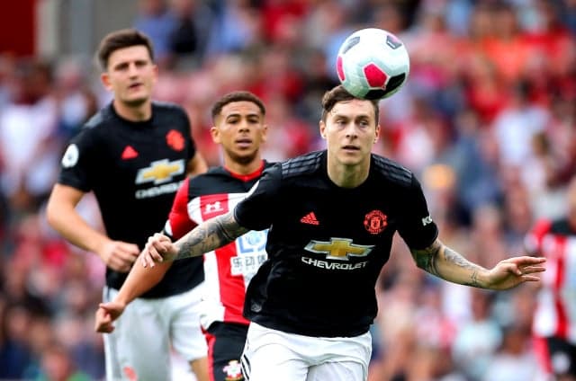 Swedish defender Victor Lindelöf signs five-year deal with Manchester United
