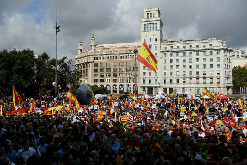 Thousands march in Barcelona against Catalan independence