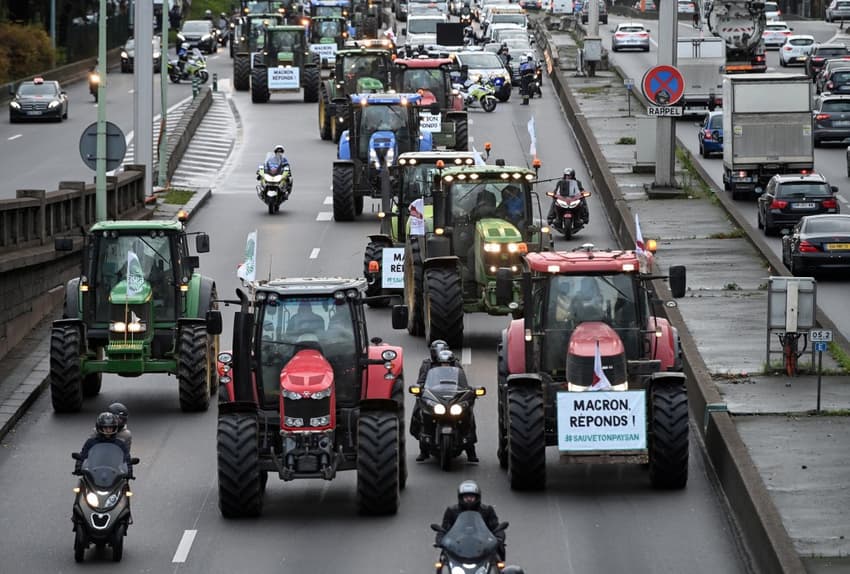 IN PICTURES: Hundreds of tractors roll in to Paris to protest 'agri bashing'