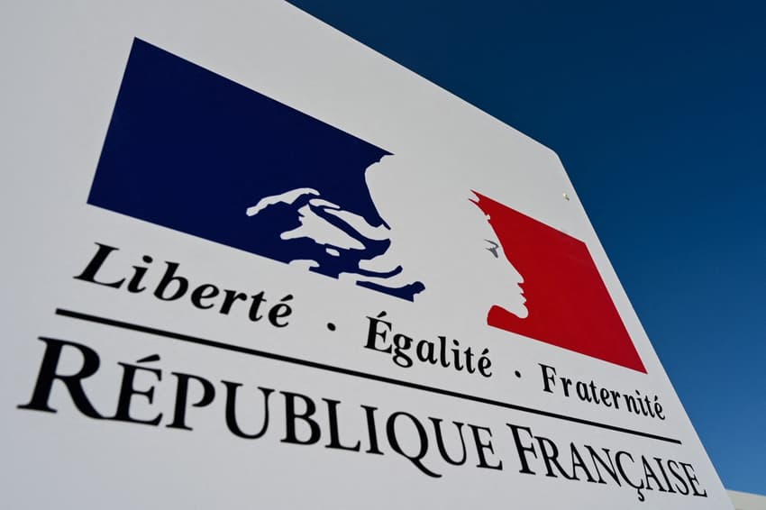 11 reasons to apply for French citizenship