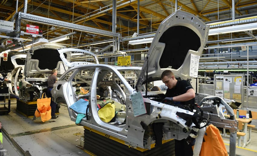 Car sector weakness saps industrial jobs in Germany