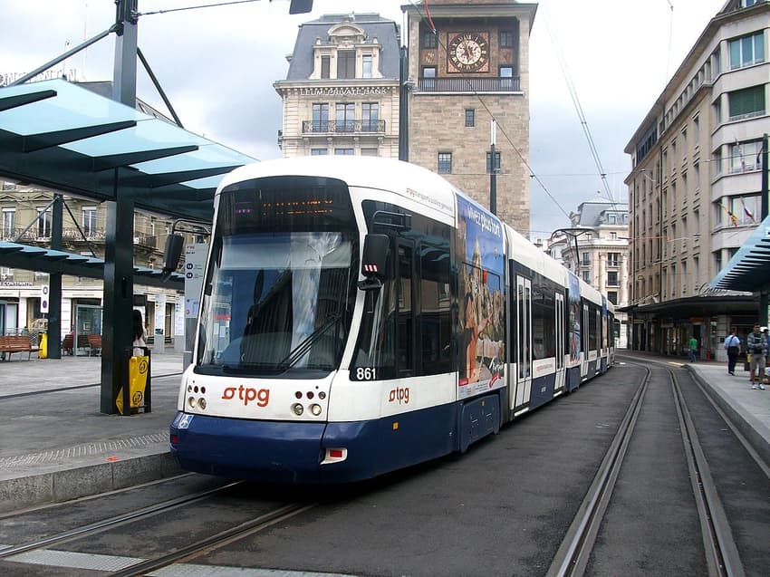New tram line links Geneva with suburbs in neighbouring France