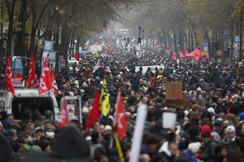 Unions in France extend strikes as 800,000 people march against pension reforms
