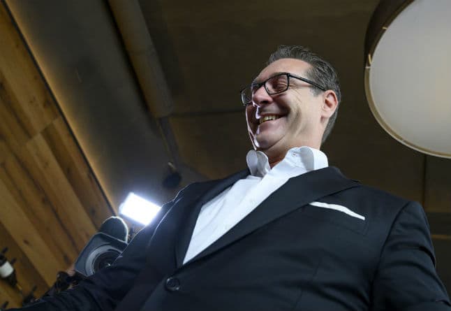 Austrian far-right kicks out scandal-hit ex-leader