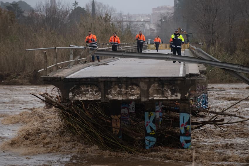 Storm Gloria: 12 dead and four missing as Spain counts the cost of devastation