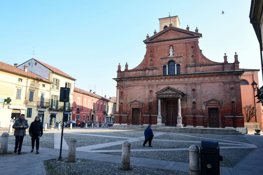 First European dies from coronavirus as more towns shut down across Italy