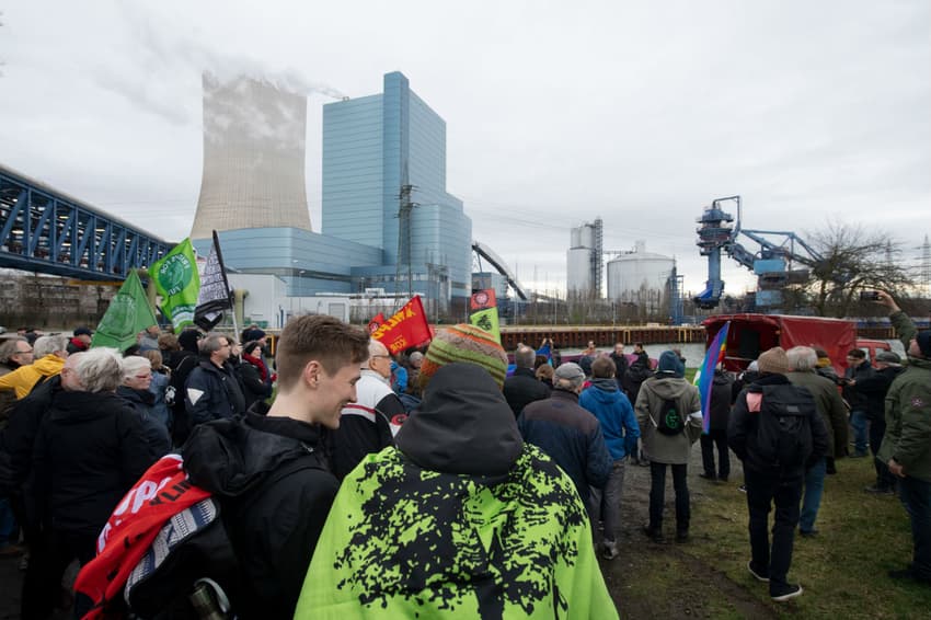Coal phase out: Climate activists occupy disputed German plant