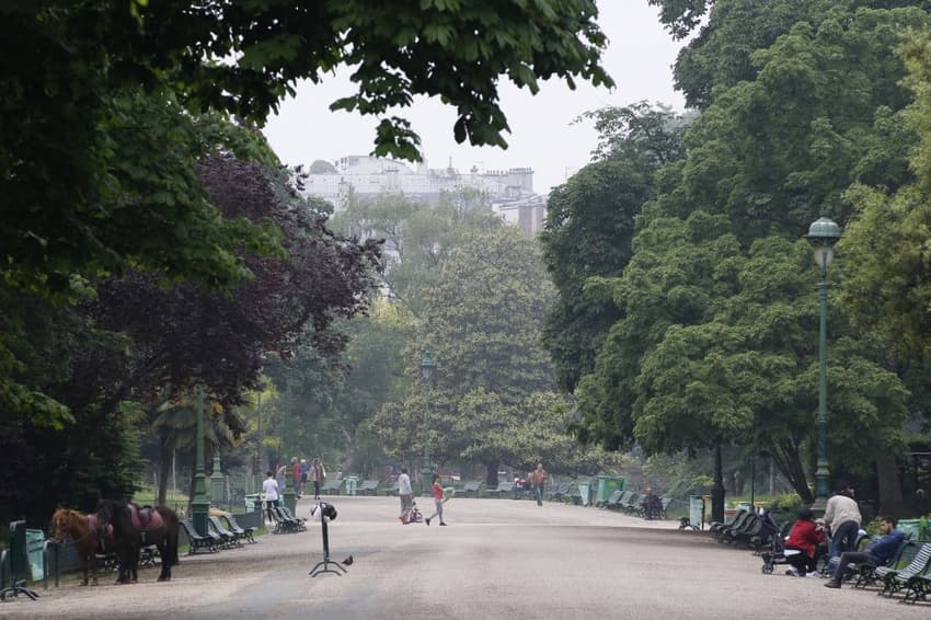 Paris closes all parks in bid to limit coronavirus spread