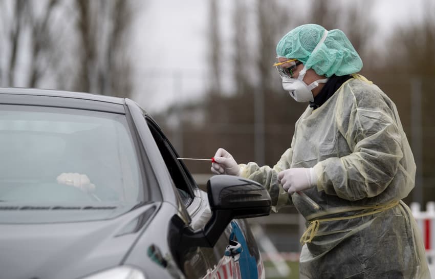 'The car is their safe space': Hesse hospital creates drive-through for coronavirus tests