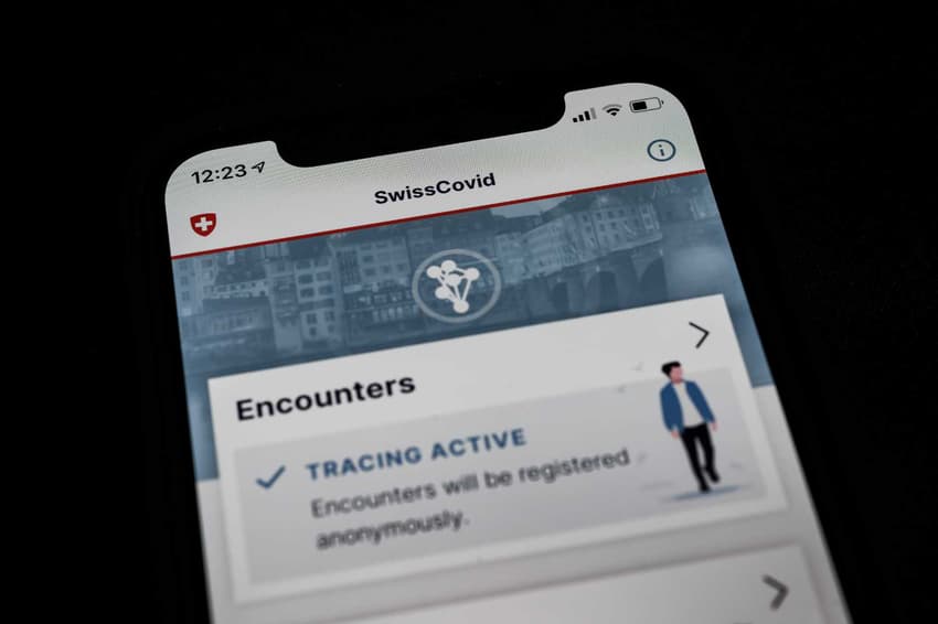 Swiss parliament approves coronavirus tracing app