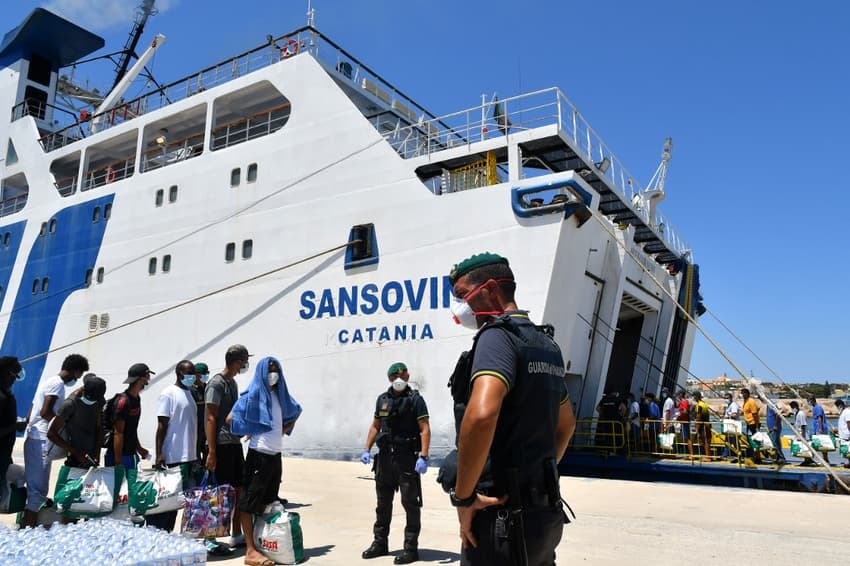 Sicily can't shut down migrant detention centres, Italian court rules