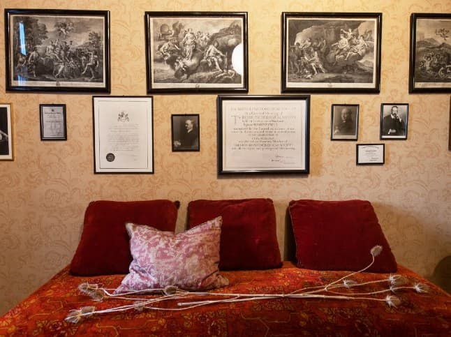 Freud's Vienna consulting rooms open without furniture