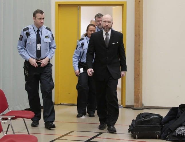 Norwegian terrorist Anders Breivik asks for parole