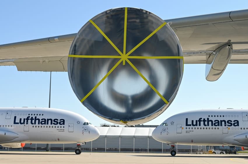 Germany's Lufthansa to slash more jobs as it loses €500 million a month