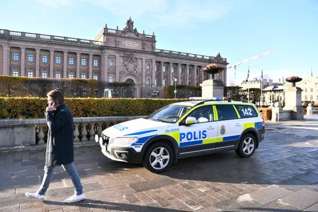 Swedish police step up anti-terrorism work – but deny social media rumours