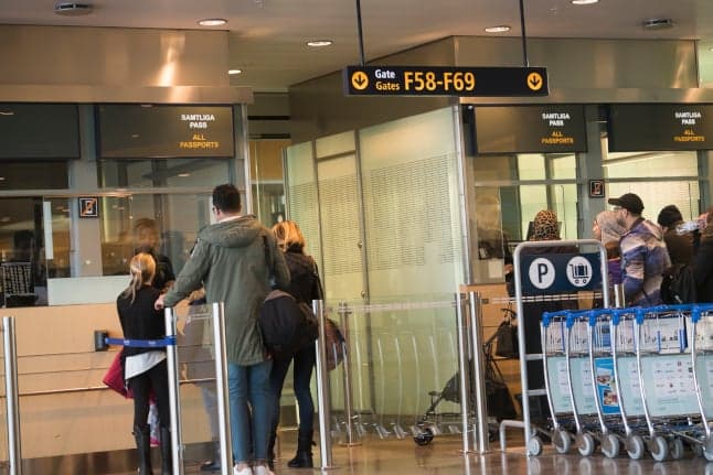 UPDATE: Sweden allows residents to return from UK – but extends flight ban