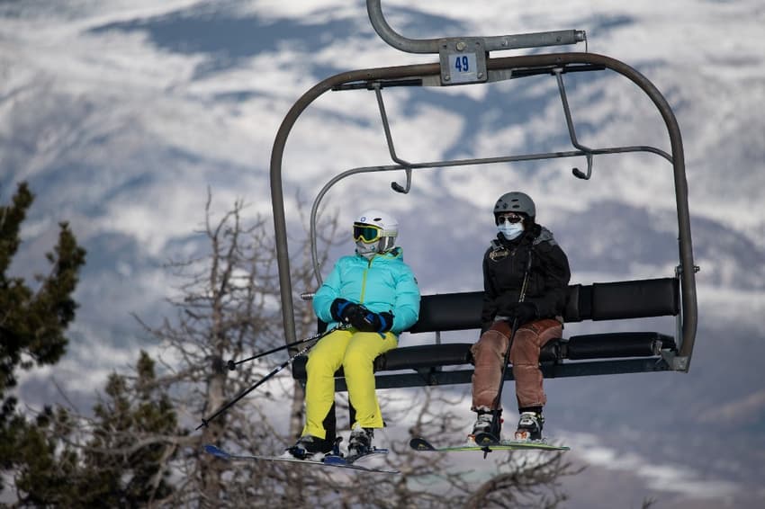 FOCUS: Ski slopes open in Spain's Catalonia despite pandemic